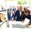 Ana Teresa Penim y  João Alberto Catalão firmando su libro en la Feria del Libro